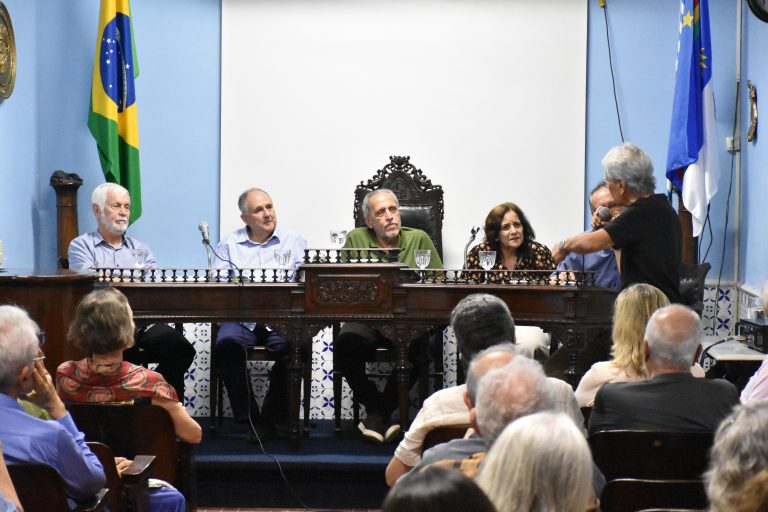 Lançamento do livro "Conversa com Edmar Bacha", de Cristovam Buarque