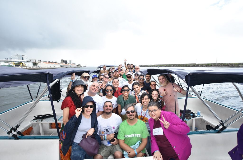 Júlio Andrade participa de coletiva a bordo do Catamaran no Cine PE 2025 e revela desejo de filmar com Kleber Mendonça